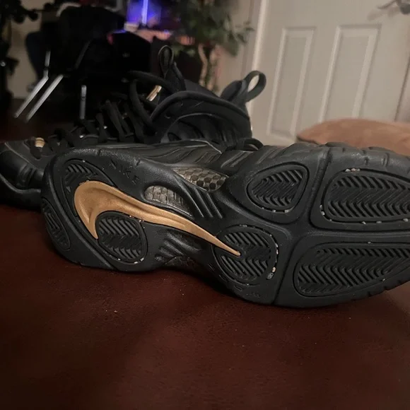 Nike Foamposite Sneakers in Black and Gold - Picture 5 of 5